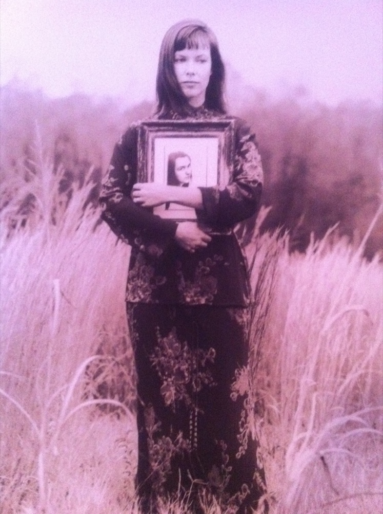 Reference photograph of Lorri Davis